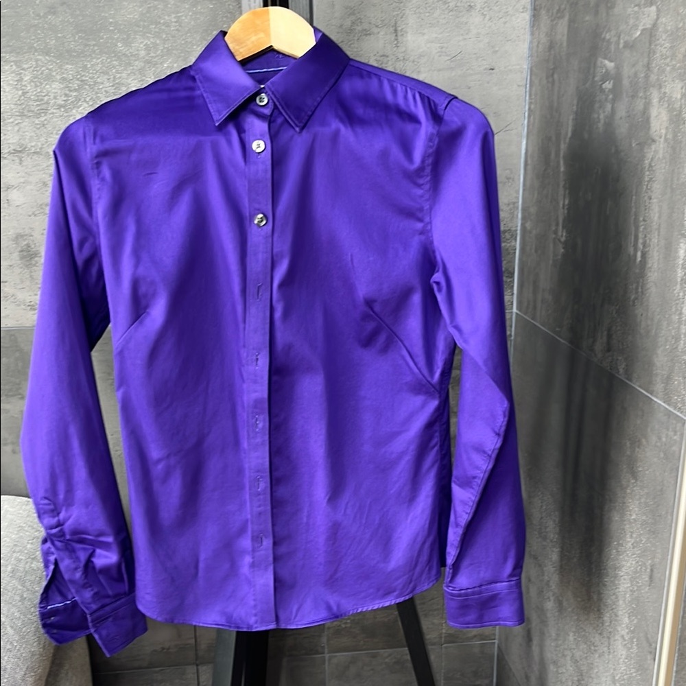 Banana Republic non iron button down shirt -purple size 6